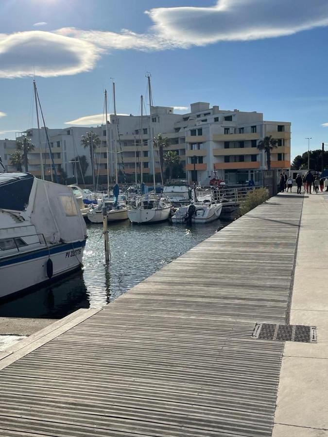 Port Barcares Vue Port Et Mer Le Barcares Bagian luar foto