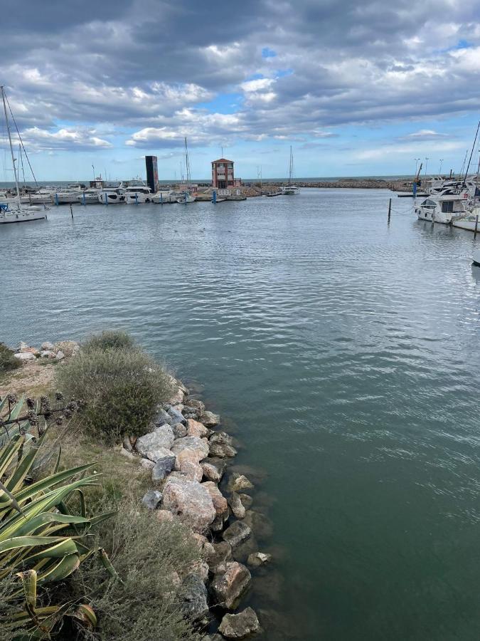 Port Barcares Vue Port Et Mer Le Barcares Bagian luar foto